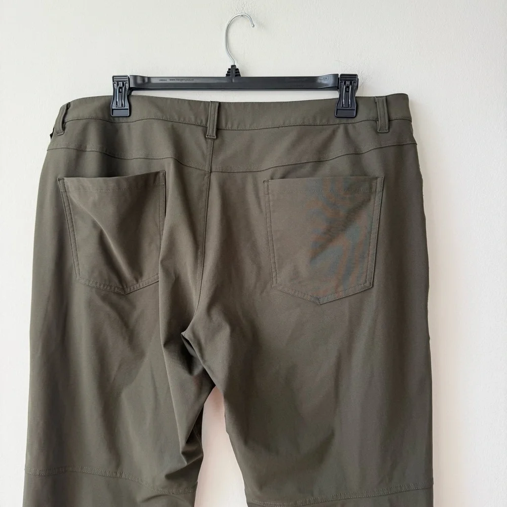 Lululemon Men’s ABC Pant Classic Warpstreme 30” Dark Olive Green